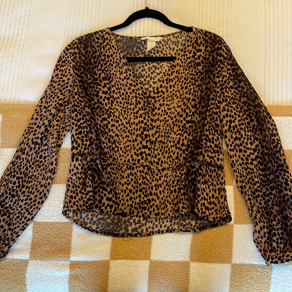 H&M cheatah print blouse